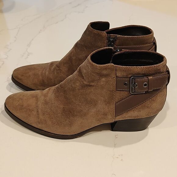 Aquatalia Farin Buckle Strap Side Zip Leather Ankle Booties Brown Suede  Size 8 - Picture 3 of 9